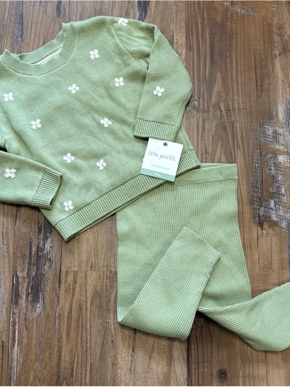 Green and White Set with Flower Detail